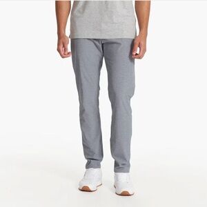 Vuori Men’s Aim Pant Light Azure Size 32 NWT